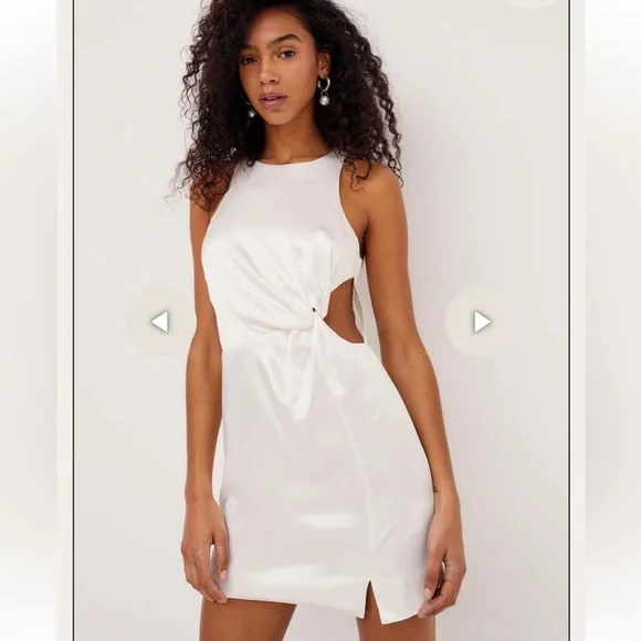 Sold - Picture 2 of 5